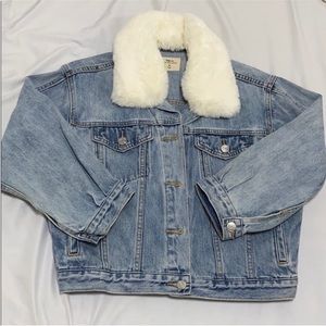 GAP JEAN JACKET FUR COLLAR SZ M